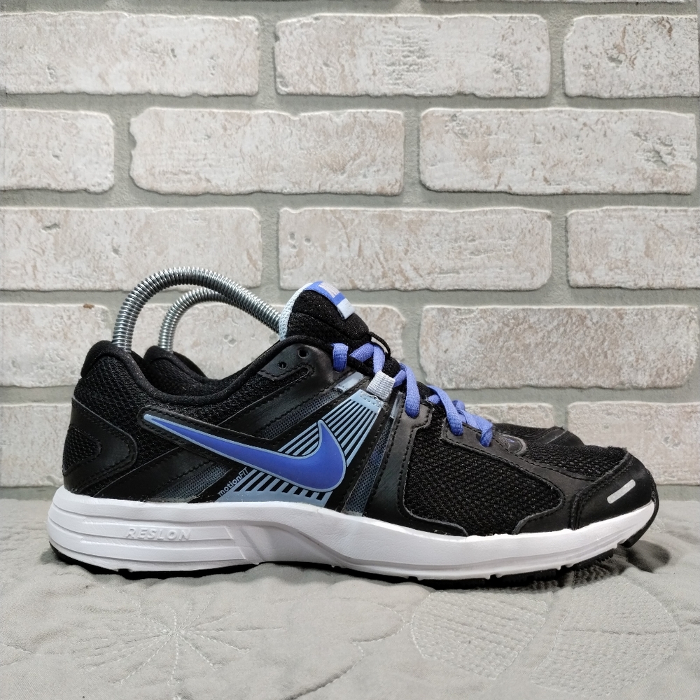 Nike Dart 10 Womens Black Blue Low Athletic Running Jogging Shoes Size 10 EUC